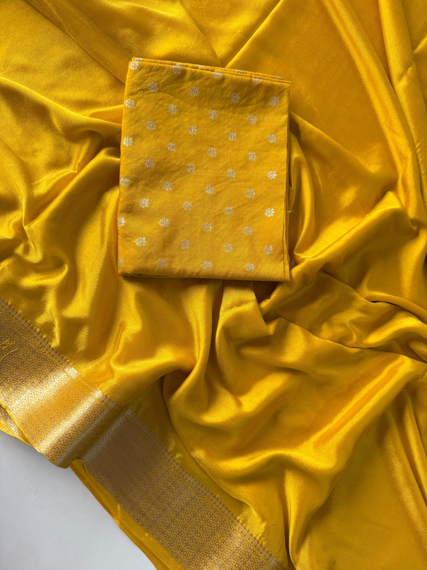 Noor Zariya Chinnon Saree
