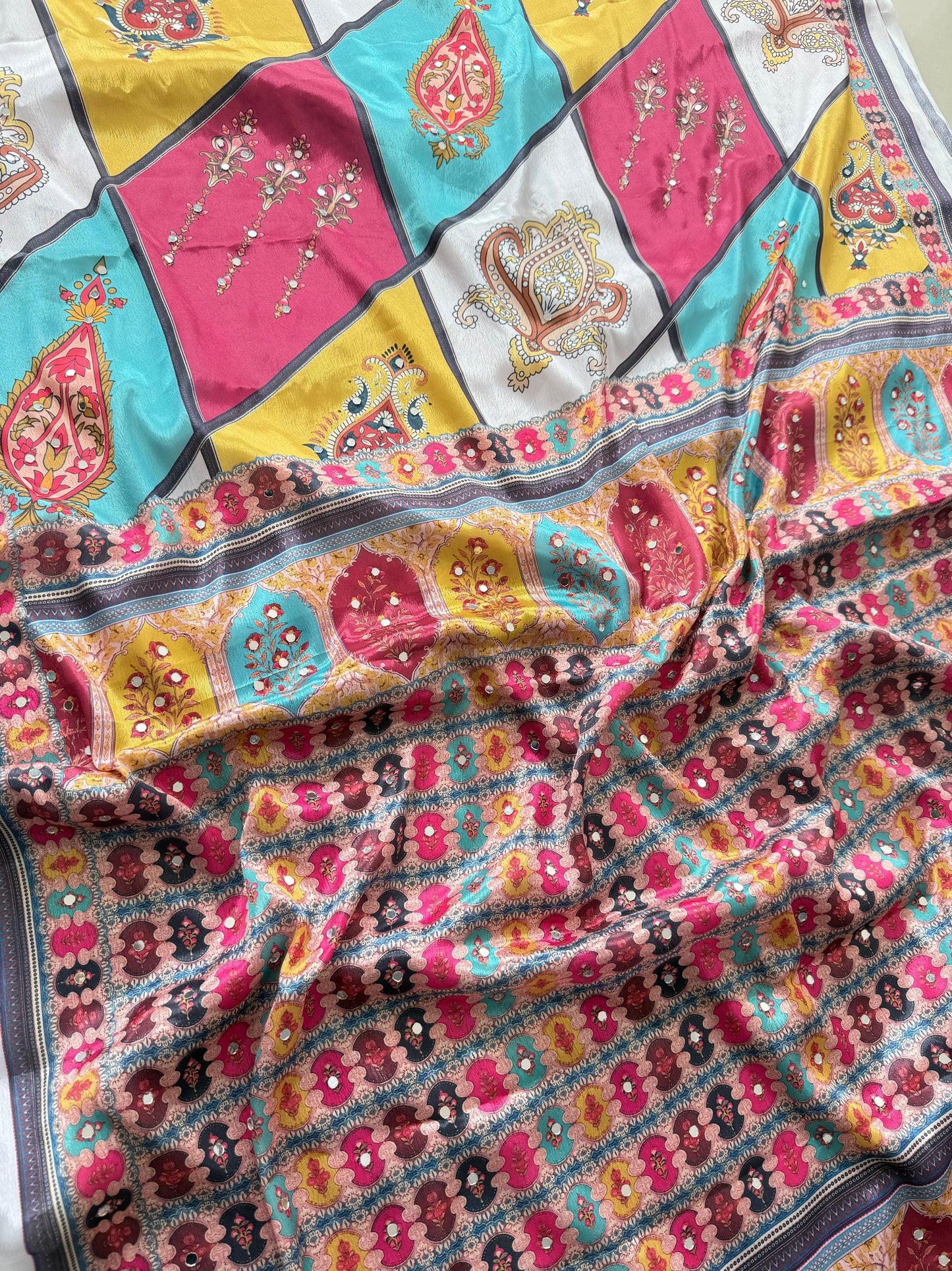 Asvi Series Tulip Glint Saree