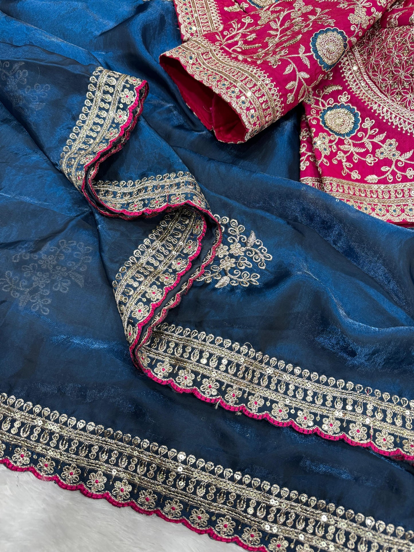 Gulnaar Zari Saree